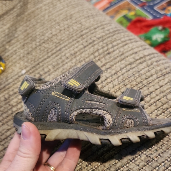 Kids Gray Sandals - Picture 2 of 4
